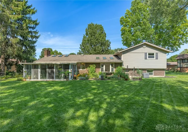 Photo 48 of Sale Pending at 974 Hyde Park Dr, Centerville, OH 45429 | MLS# 967062 | Listing updated on 2026-08-29