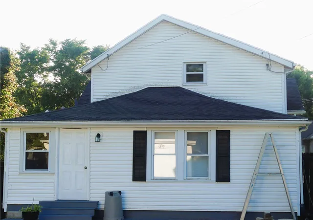 Photo 3 of Single family home for sale at 935 S Detroit St, Xenia, OH 45385 | MLS# 967690 | Listing updated on 2026-08-28