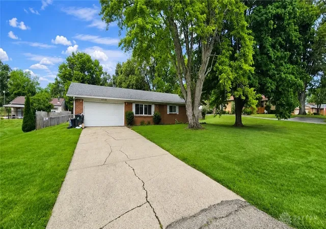 Photo 1 of Sale Pending at 6785 Shaker Rd, Franklin Twp, OH 45005 | MLS# 967726 | Listing updated on 2026-08-28