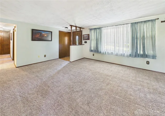Photo 4 of Single family home for sale at 5652 Hollansburg Arcanum Rd, Arcanum, OH 45304 | MLS# 967603 | Listing updated on 2026-09-23