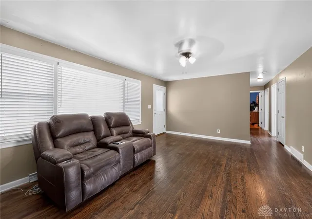 Photo 3 of Single family home for sale at 1186 Stanwick Dr, Beavercreek, OH 45430 | MLS# 967903 | Listing updated on 2026-09-01