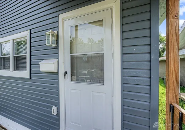 Photo 4 of Single family home for sale at 126 Holland Ave, Dayton, OH 45417 | MLS# 967253 | Listing updated on 2026-09-01