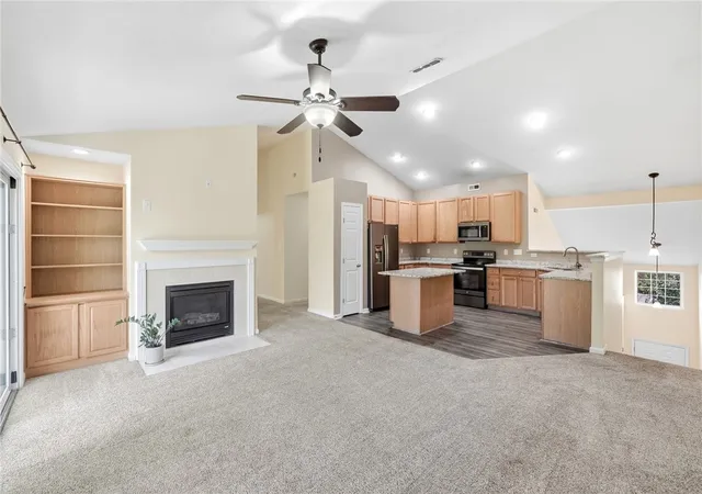 Photo 4 of Condo for sale at 3875 Thorngate Dr, Mason, OH 45040 | MLS# 967921 | Listing updated on 2026-09-01