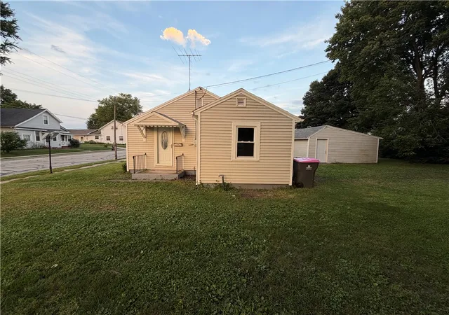 Photo 3 of Sale Pending at 441 E Main St, Bradford, OH 45308 | MLS# 967953 | Listing updated on 2026-09-23