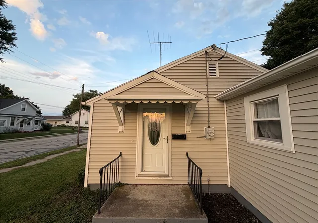 Photo 4 of Sale Pending at 441 E Main St, Bradford, OH 45308 | MLS# 967953 | Listing updated on 2026-09-23