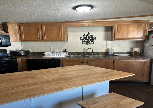 Photo 3 of Manufactured home for sale at 300 N South St #41, New Vienna, OH 45159 | MLS# 967971 | Listing updated on 2026-09-01