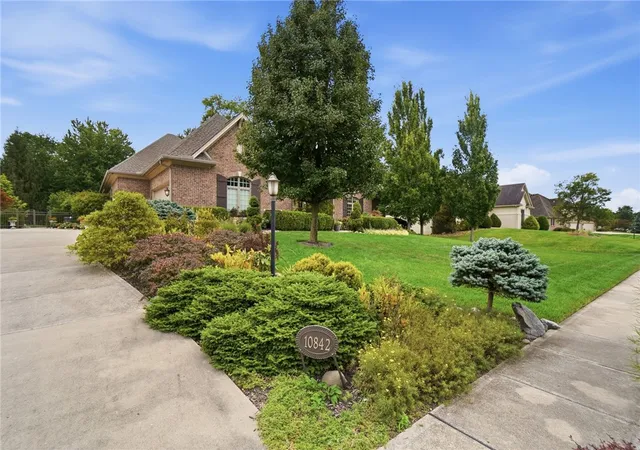 Photo 2 of Single family home for sale at 10842 Mariam Ln, Dayton, OH 45458 | MLS# 967585 | Listing updated on 2026-09-01