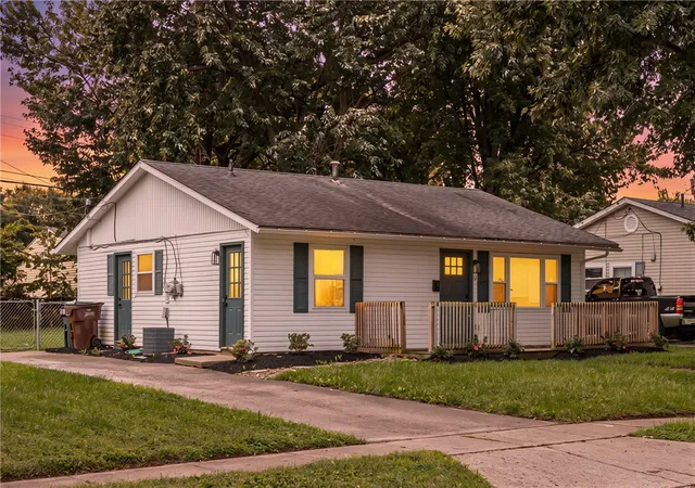 Photo 3 of Single family home for sale at 77 Ridgebury Dr, Xenia, OH 45385 | MLS# 968646 | Listing updated on 2026-09-30