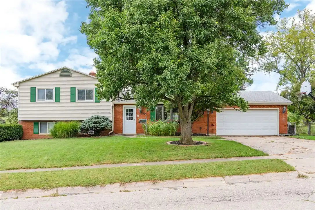 Photo 1 of Single family home for sale at 1701 E Lindsey Ave, Miamisburg, OH 45342 | MLS# 968783 | Listing updated on 2026-10-11