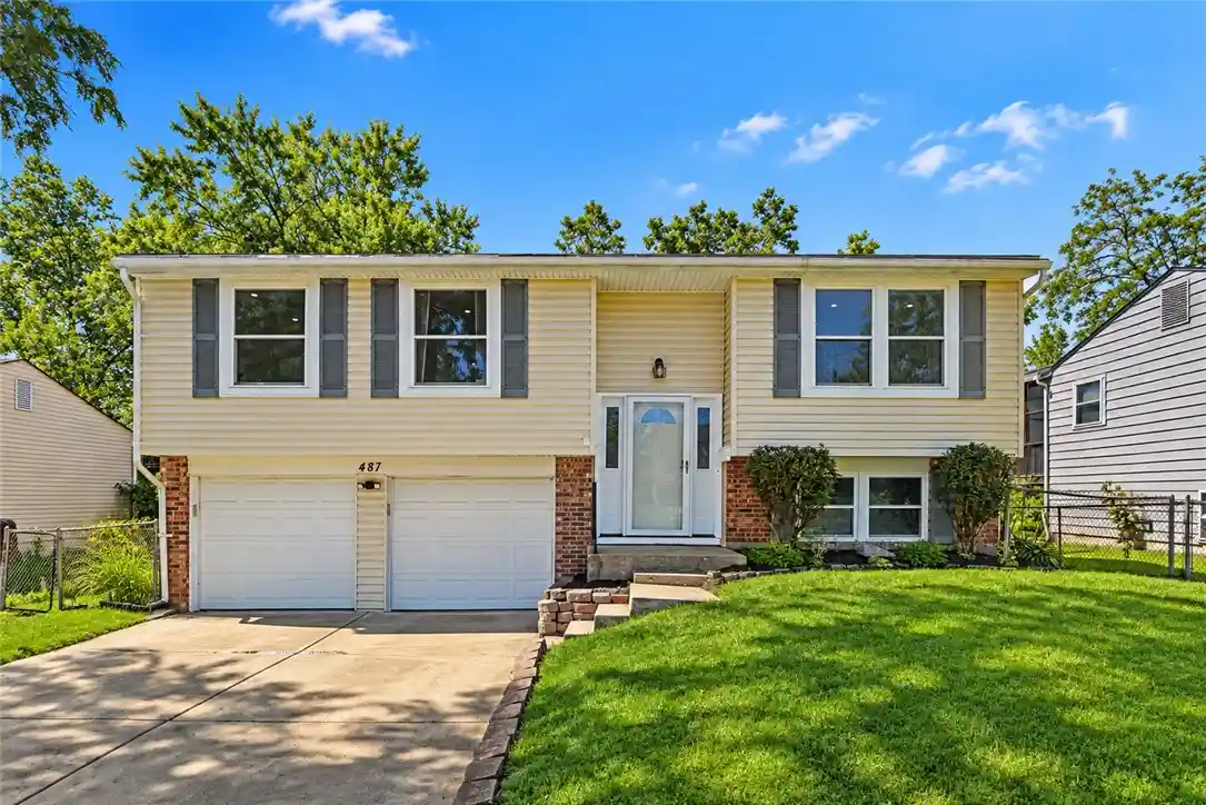Photo 1 of Single family home for sale at 487 Brunswick Dr, Cincinnati, OH 45240 | MLS# 968873 | Listing updated on 2026-10-26