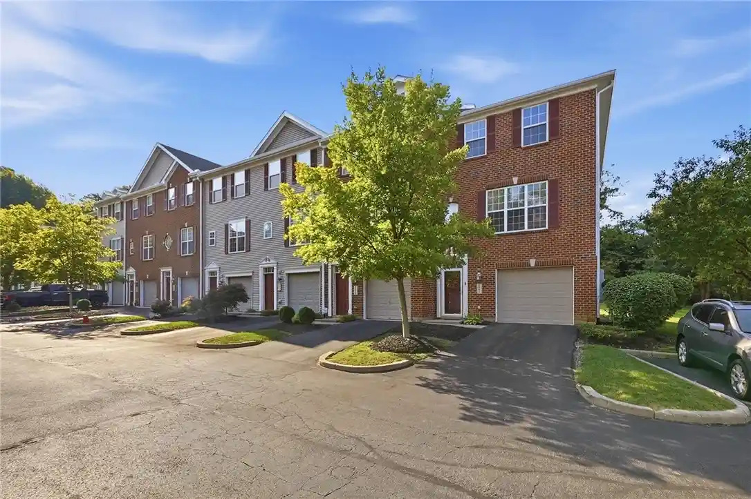 Photo 1 of Condo for sale at 4299 Straight Arrow Rd, Beavercreek, OH 45430 | MLS# 968983 | Listing updated on 2026-10-22