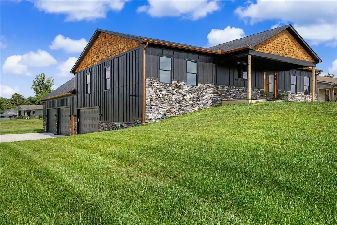 Photo 1 of Single family home for sale at 4148 Rushton Dr, Dayton, OH 45431 | MLS# 969294 | Listing updated on 2026-10-28