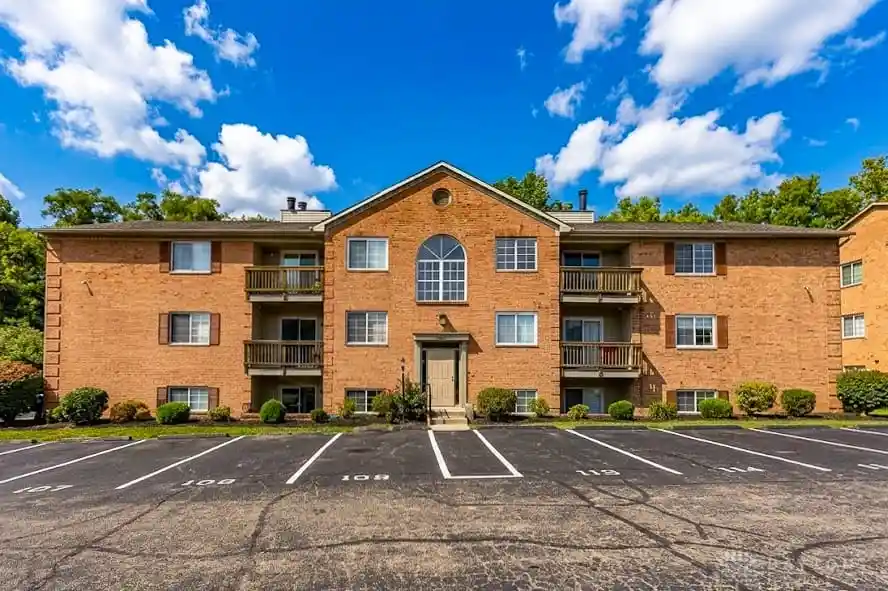 Listing Photo 1 - Condo for sale in 1570 Gelhot Dr located at 1570 Gelhot Dr, Fairfield, OH 45014 - Unit #106