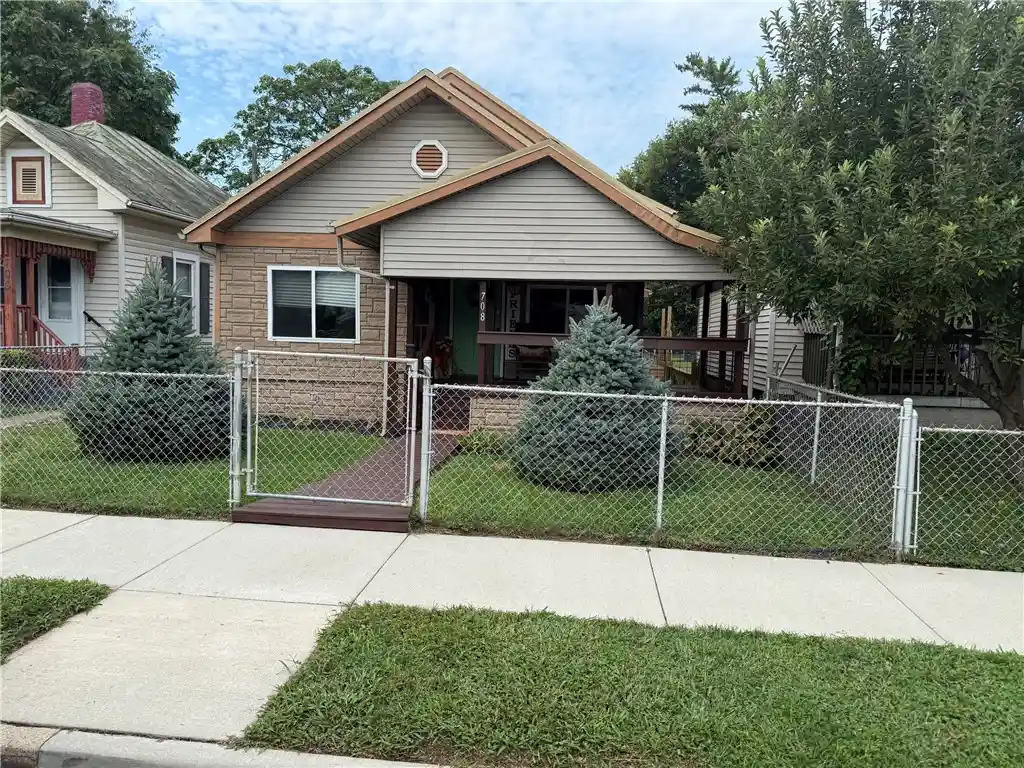Photo 1 of Single family home for sale at 708 Elsmere St, Middletown, OH 45042 | MLS# 969369 | Listing updated on 2026-10-19