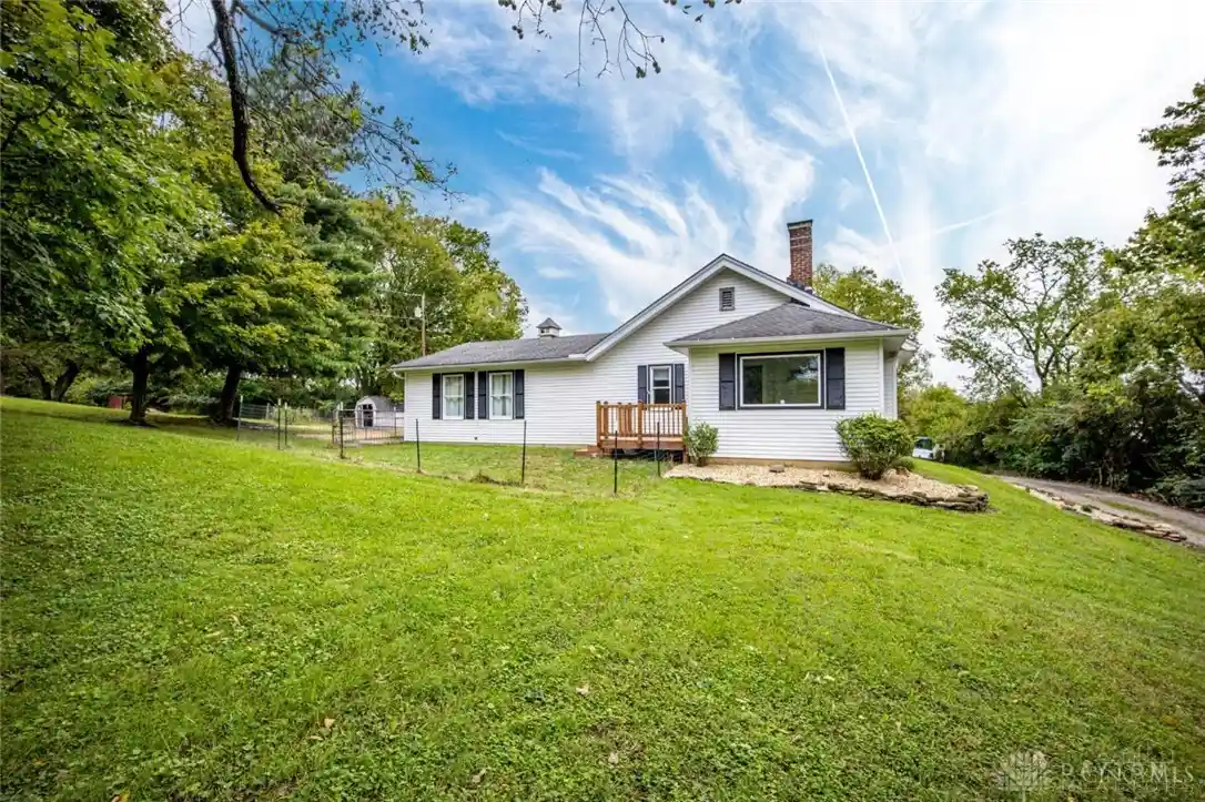 Photo 1 of Sale Pending at 1840 Gardner Rd, Hamilton, OH 45013 | MLS# 969565 | Listing updated on 2026-10-13