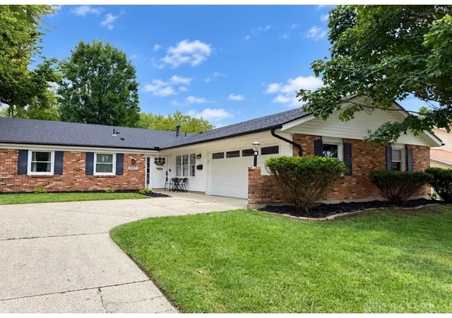 Photo 2 of Sale Pending at 367 Bowman Dr, Fairborn, OH 45324 | MLS# 969028 | Listing updated on 2026-10-05