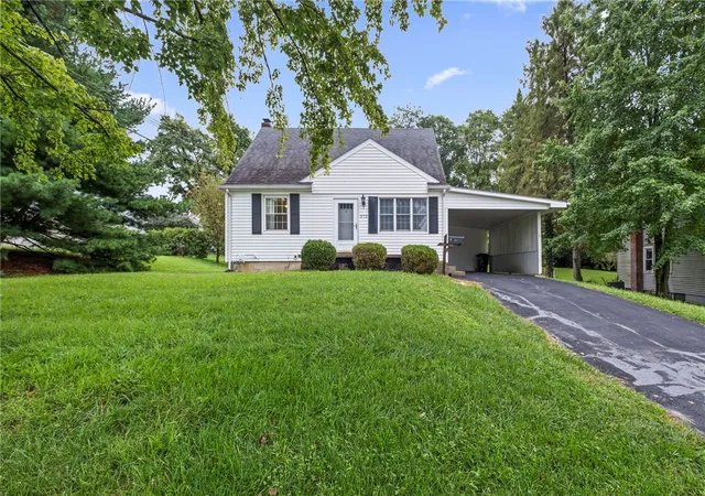 Photo 2 of Single family home for sale at 373 Thelma Ave, Xenia, OH 45385 | MLS# 969609 | Listing updated on 2026-10-10