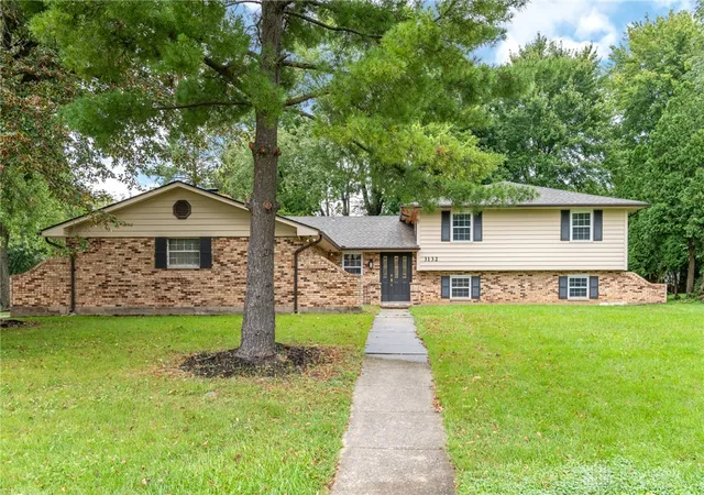 Photo 2 of Sale Pending at 3132 Southfield Dr, Beavercreek, OH 45434 | MLS# 969687 | Listing updated on 2026-10-07