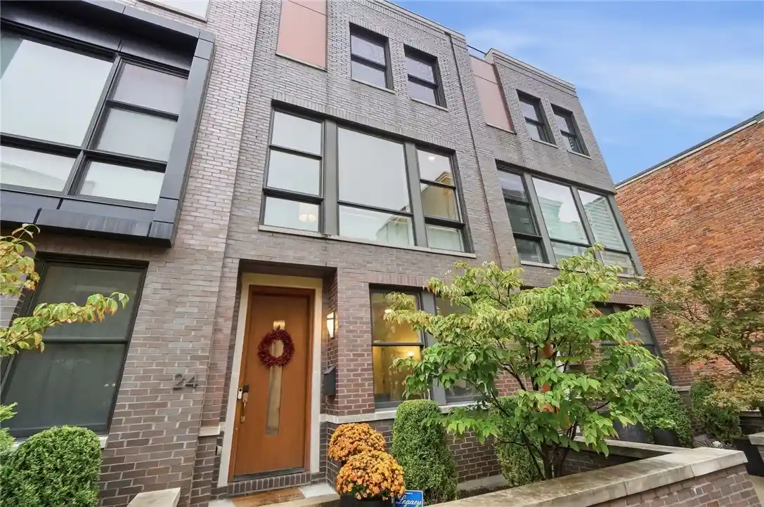 Single family home for sale at 24 Mercer St, Cincinnati, OH 45202 | MLS# 969773