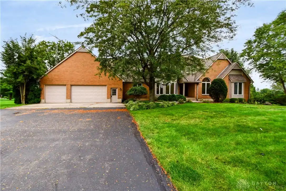 Photo 1 of Single family home for sale at 7051 Studebaker Rd, Tipp City, OH 45371 | MLS# 969384 | Listing updated on 2026-10-25
