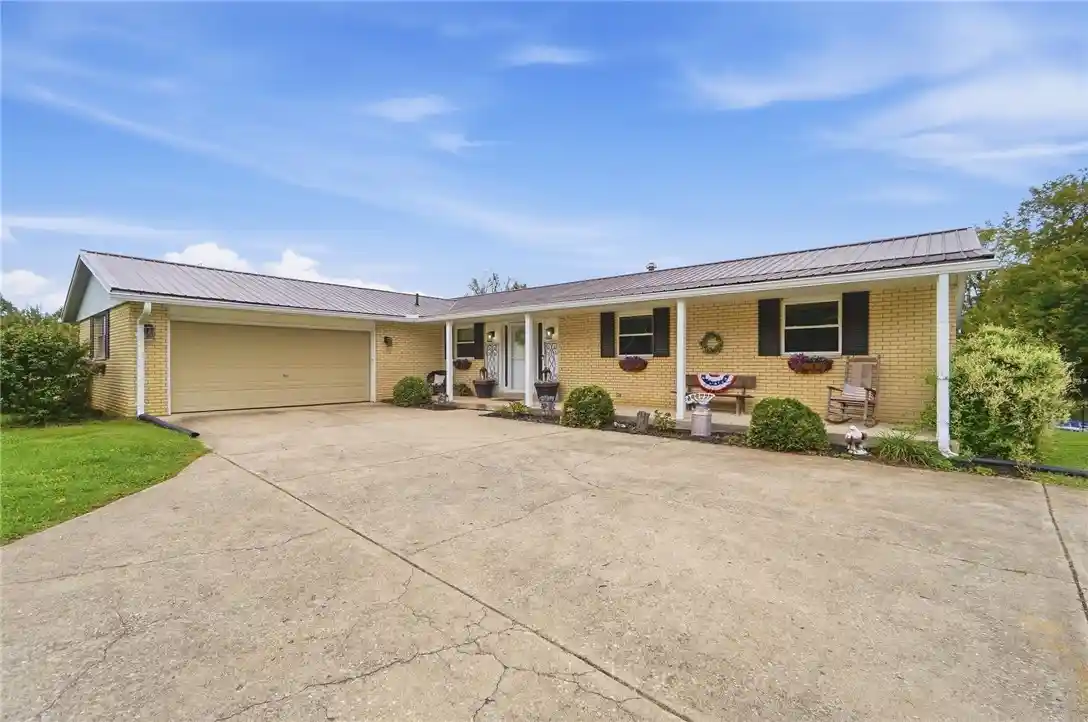 Single family home for sale at 650 Sheffield Dr, Springfield, OH 45506 | MLS# 969799