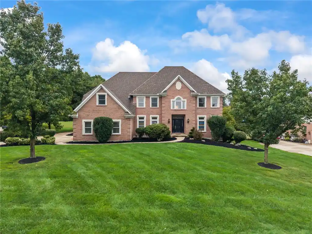 Photo 1 of Single family home for sale at 1939 Fountain View Dr, Dayton, OH 45414 | MLS# 969290 | Listing updated on 2026-10-28