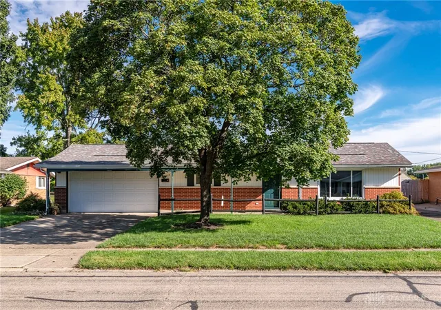 Photo 1 of Single family home for sale at 1021 Cottage Ct Dr, Fairborn, OH 45324 | MLS# 969820 | Listing updated on 2026-09-27