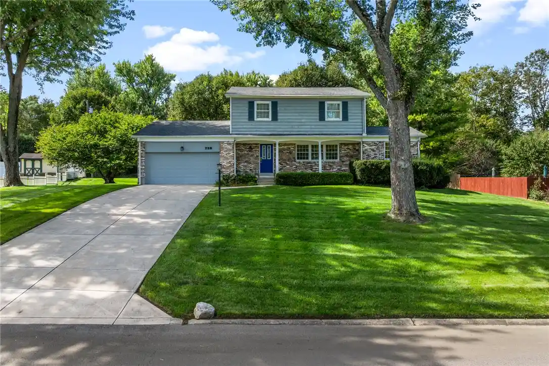 Photo 1 of Sale Pending at 718 Banbury Rd, Dayton, OH 45459 | MLS# 969868 | Listing updated on 2026-10-15