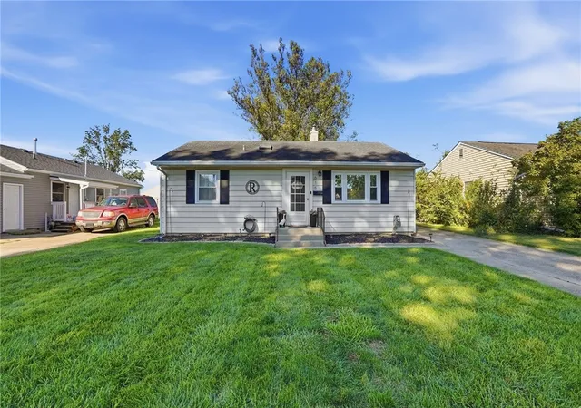 Photo 1 of Sale Pending at 615 Mount Joy St, Springfield, OH 45505 | MLS# 969979 | Listing updated on 2026-10-01