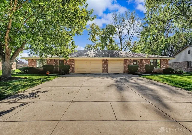 Photo 1 of Sale Pending at 1310 1312 Quailbend Cir, Dayton, OH 45429 | MLS# 969271 | Listing updated on 2026-10-06