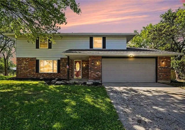 Photo 1 of Single family home for sale at 6621 Green Lee Ct, Dayton, OH 45424 | MLS# 969969 | Listing updated on 2026-10-03