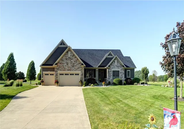 Single family home for sale at 6414 Willow Lake Dr, Greenville, OH 45331 | MLS# 970026