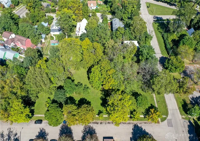 Photo 3 of Sale Pending at 117 E N College St, Yellow Springs, OH 45387 | MLS# 970066 | Listing updated on 2026-10-07
