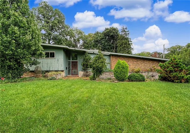 Photo 2 of Single family home for sale at 575 Eastdale Dr, Dayton, OH 45415 | MLS# 969983 | Listing updated on 2026-09-30