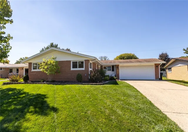 Photo 3 of Single family home for sale at 1820 Tahoe Dr, Xenia, OH 45385 | MLS# 970094 | Listing updated on 2026-10-05
