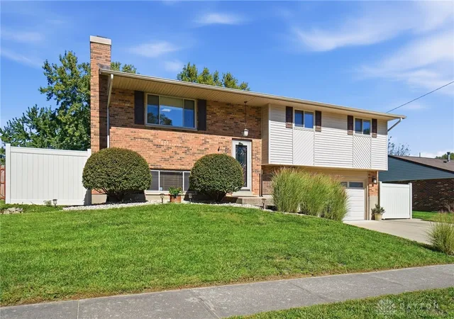 Photo 1 of Sale Pending at 421 Greenport Dr, Dayton, OH 45449 | MLS# 970069 | Listing updated on 2026-10-11