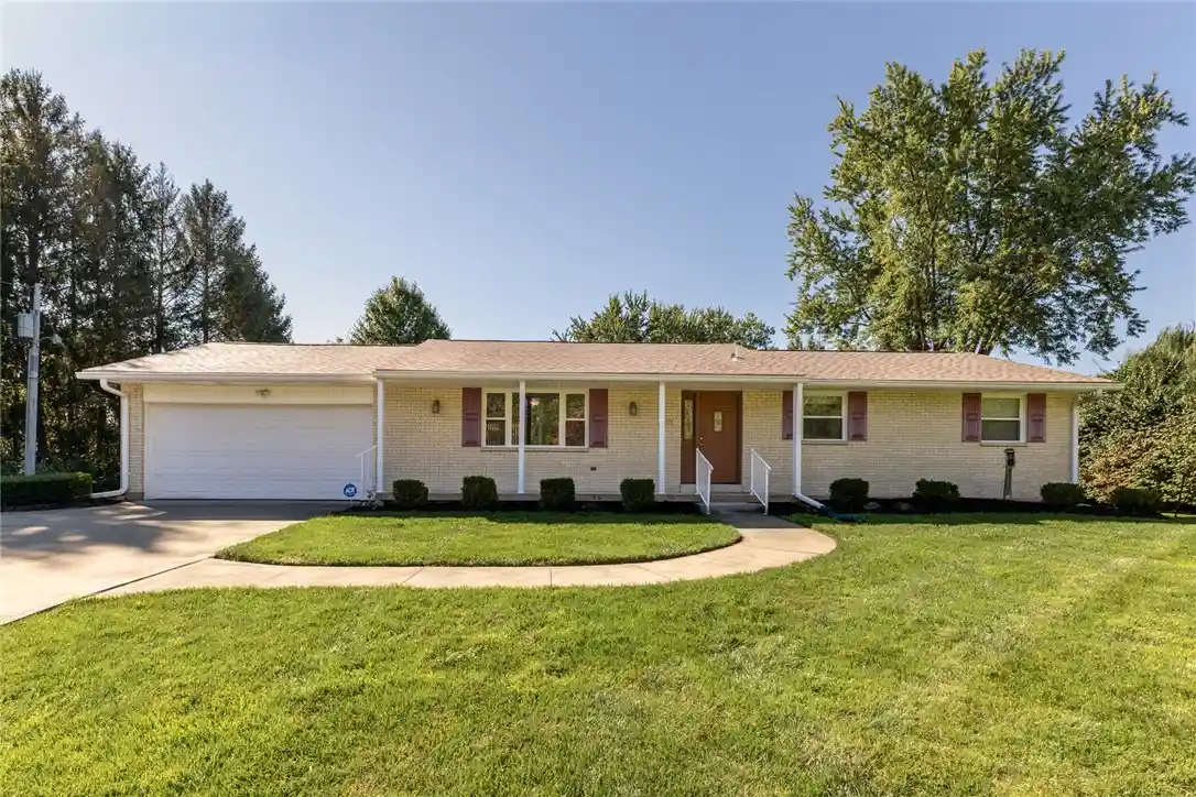 Photo 1 of Sale Pending at 920 E Shoop Rd, Tipp City, OH 45371 | MLS# 970090 | Listing updated on 2026-10-22