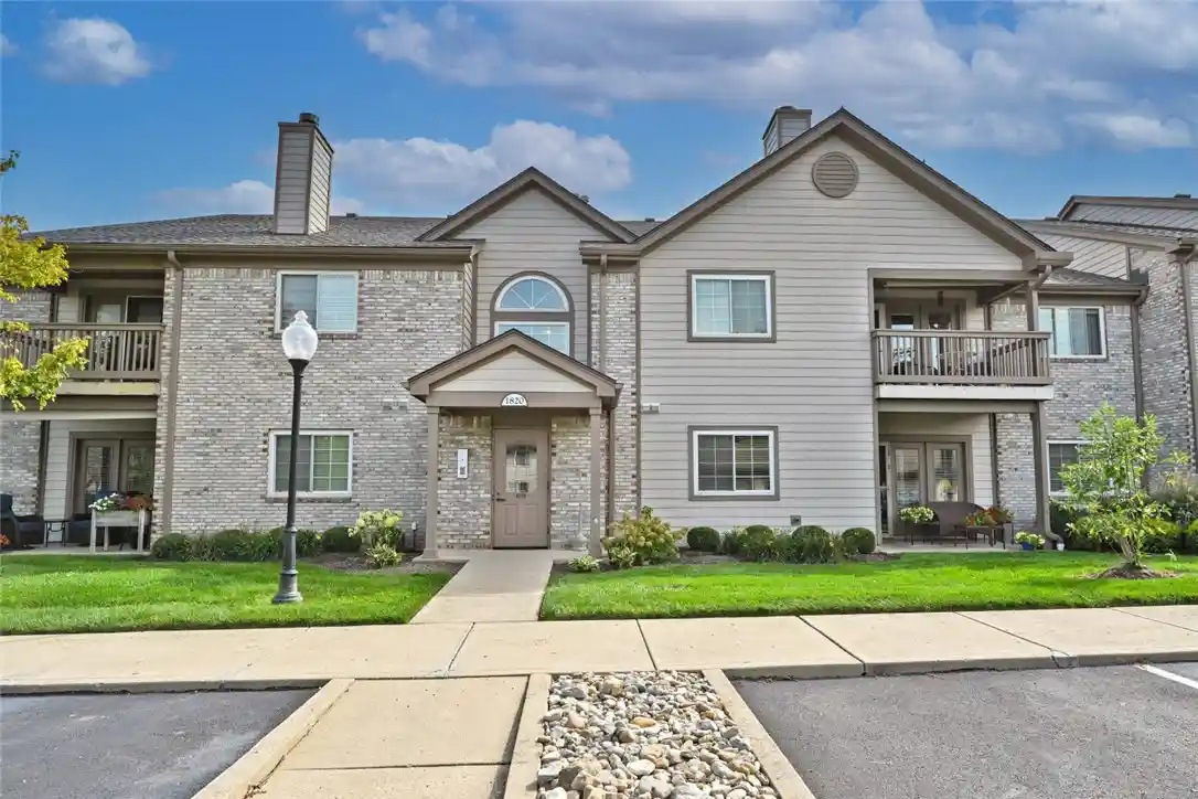Photo 1 of Sale Pending at 1820 Piper Ln #103, Centerville, OH 45440 | MLS# 970205 | Listing updated on 2026-10-18