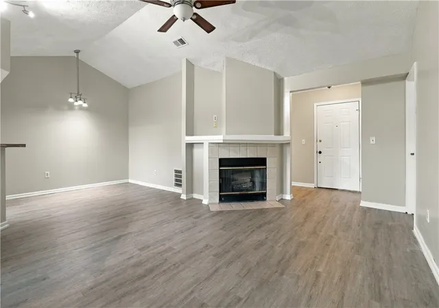 Listing Photo 1 - Condo for sale in building located at 1156 Captains Brg, Centerville, OH 45458 - Unit #