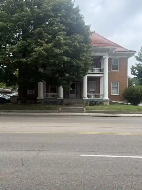 Listing Photo 1 - Condo for sale in 900 N Limestone St located at 900 N Limestone St, Springfield, OH 45503 - Unit 900 N Limestone St