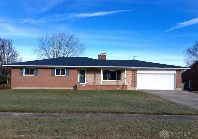 Photo 34 of Single family home for sale at 406 E Edgewood St, Sidney, OH 45365 | MLS# 970333 | Listing updated on 2026-10-03