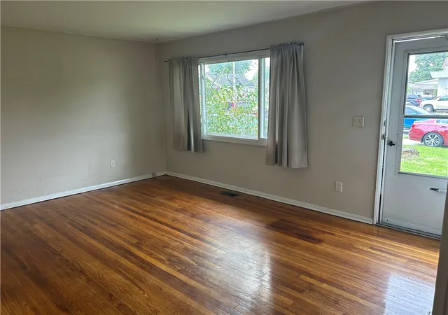 Photo 3 of Single family home for sale at 716 S Maple Ave, Fairborn, OH 45324 | MLS# 970256 | Listing updated on 2026-10-06