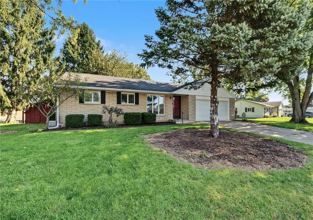 Photo 1 of Sale Pending at 1771 Parkview Dr, Xenia, OH 45385 | MLS# 970342 | Listing updated on 2026-10-06