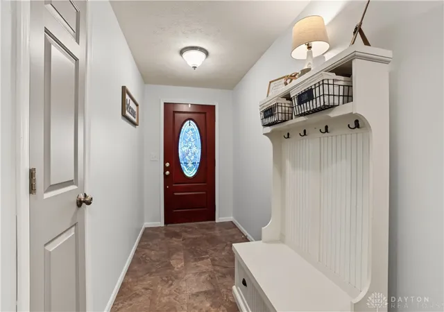 Photo 3 of Sale Pending at 1496 Eastridge Ave, Springfield, OH 45503 | MLS# 970188 | Listing updated on 2026-10-04