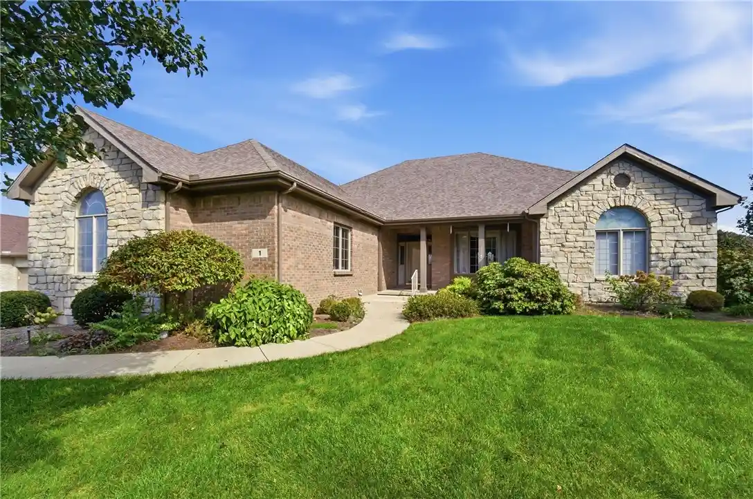 Photo 1 of Single family home for sale at 1 Fairwood Dr, Miamisburg, OH 45342 | MLS# 970432 | Listing updated on 2026-10-16