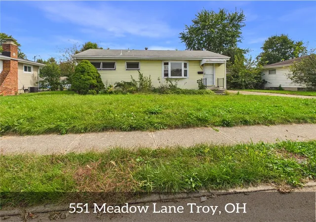 Photo 1 of Single family home for sale at 551 Meadow Ln, Troy, OH 45373 | MLS# 970410 | Listing updated on 2026-10-10