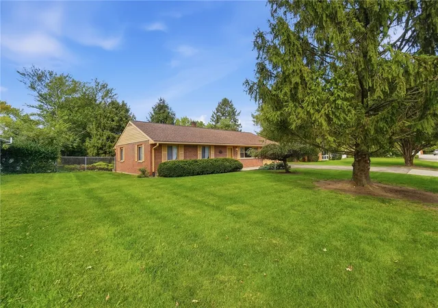 Photo 2 of Single family home for sale at 634 Omar Cir, Yellow Springs, OH 45387 | MLS# 970184 | Listing updated on 2026-10-05