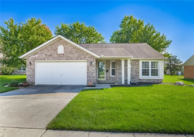 Photo 1 of Single family home for sale at 1860 Brandonhall Dr, Miamisburg, OH 45342 | MLS# 970476 | Listing updated on 2026-10-05