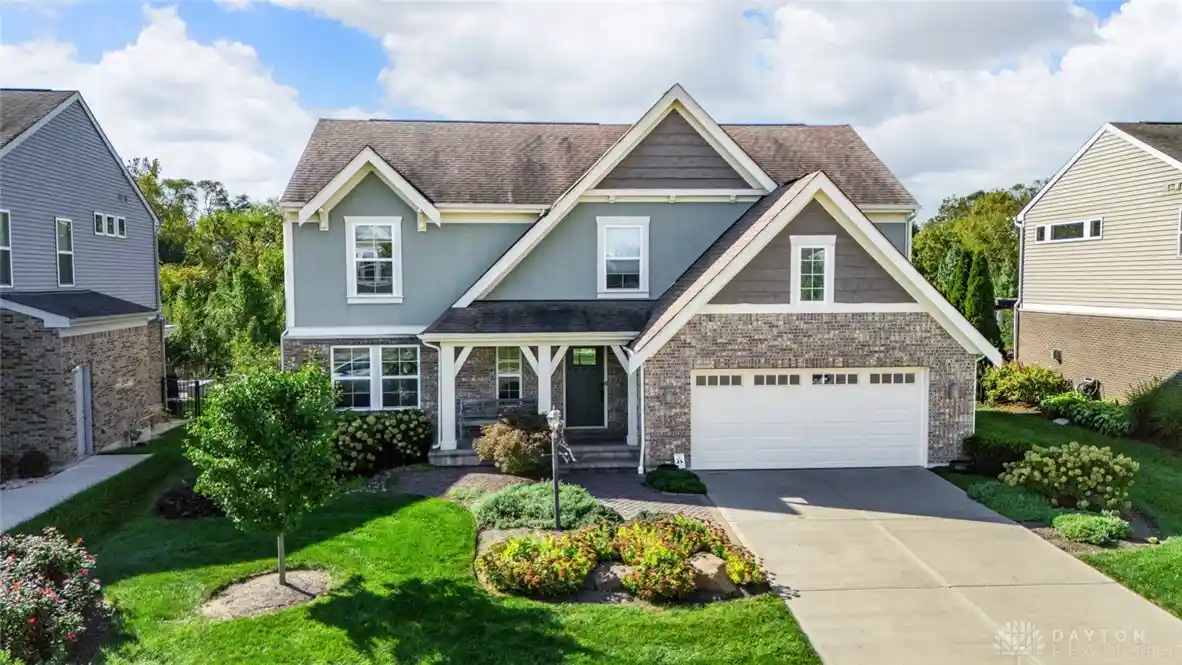 Photo 1 of Single family home for sale at 105 Clearsprings Dr, Springboro, OH 45066 | MLS# 970420 | Listing updated on 2026-10-18