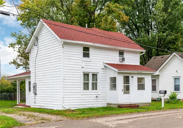Photo 2 of Single family home for sale at 3331 Trubee Ln, Dayton, OH 45432 | MLS# 970252 | Listing updated on 2026-10-06